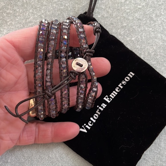 Victoria Emerson sunset lavender hint wrap bracelet - Picture 2 of 3